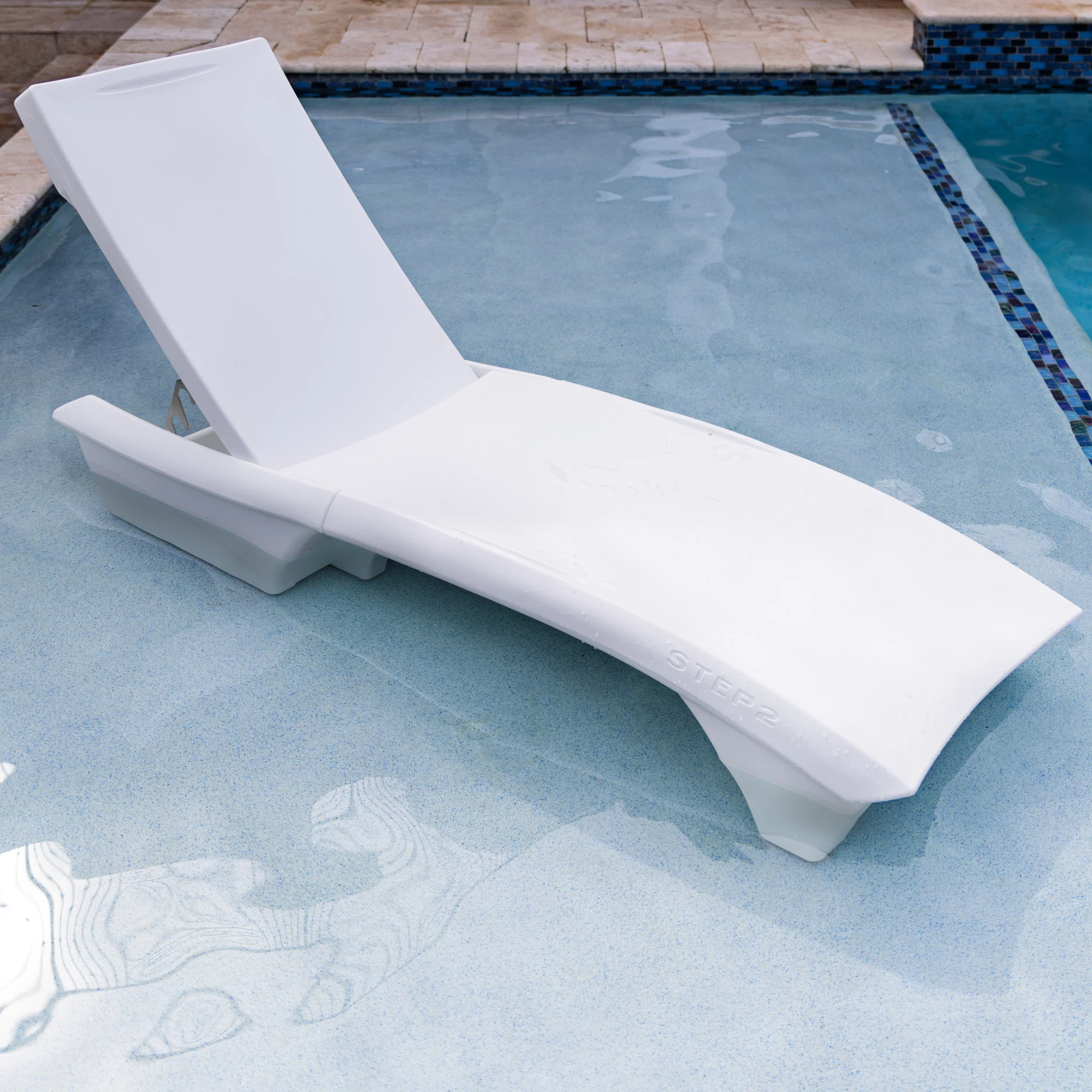 Vero Adjustable Back In-Pool Lounger™ - Image 5